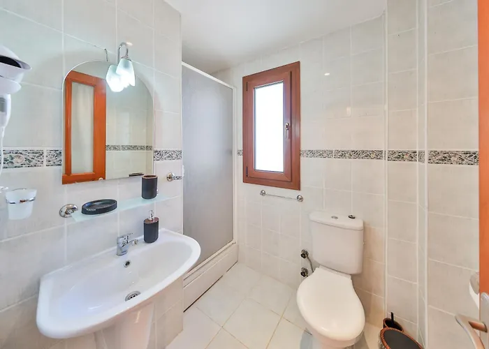 Sea-view With Private Pool Вілла *